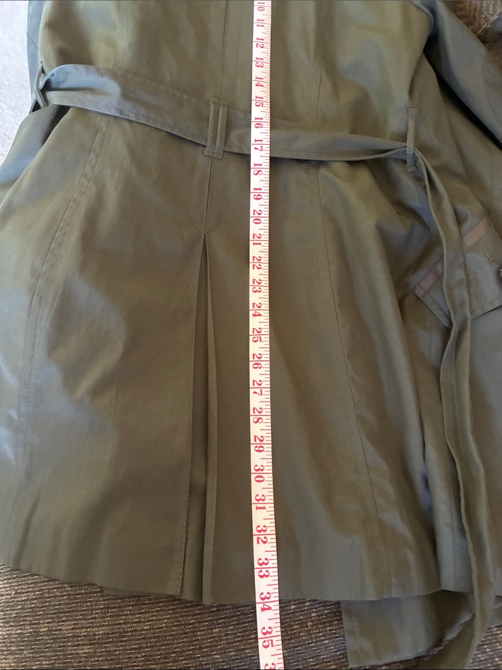 VINCE CAMUTO BELTED TRENCH COAT- GREEN - MEDIUM - EUC - Picture 11 of 14